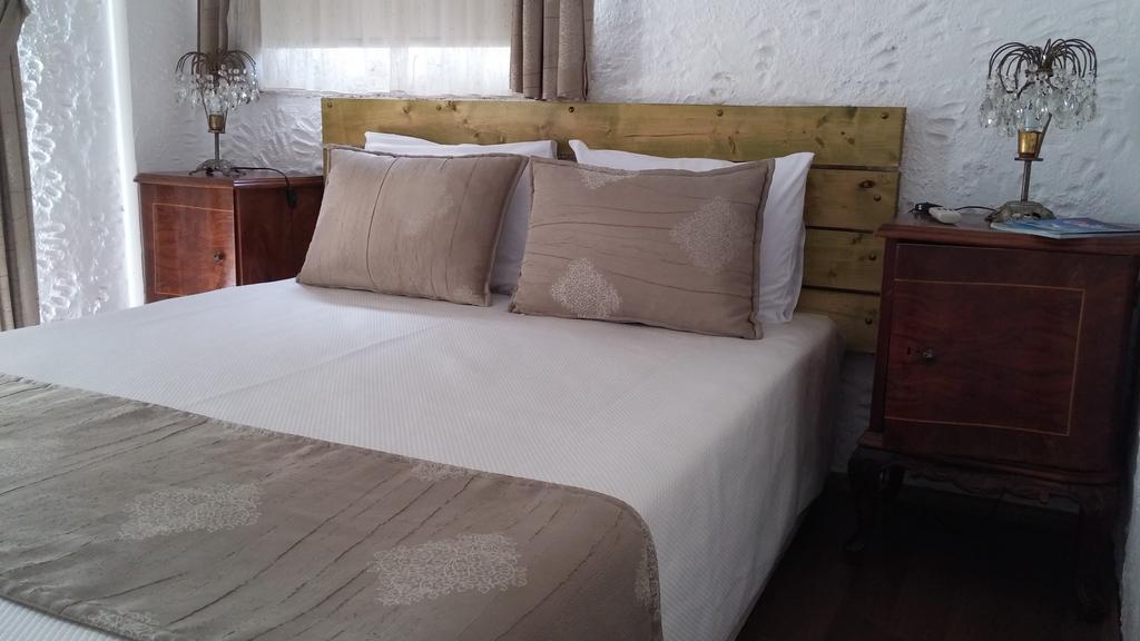 Bizim Ev Hotel (Adults Only) Alacati Quarto foto