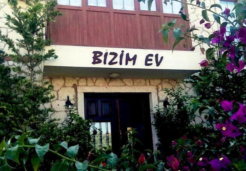 Bizim Ev Hotel (Adults Only) Alacati Exterior foto